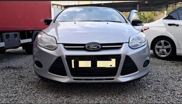 Ford Focus: 2012 г., Седан