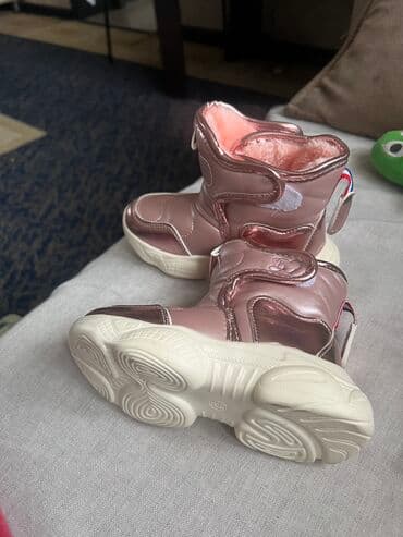 размер 28: Продаю зимнюю обувь для девочек маломерка на 25 размер на узкую ногу — 1