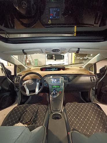 spark 2012: Toyota Prius: 2012 г., 1.8 л, Автомат, Гибрид, Лифтбек — 8