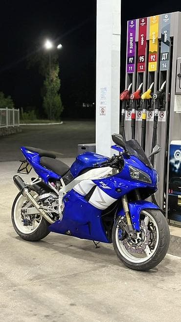 мото 250 куп: Yamaha YZF-R1, спортбайк в фирменном синем цвете. Новый пластик ! — 6