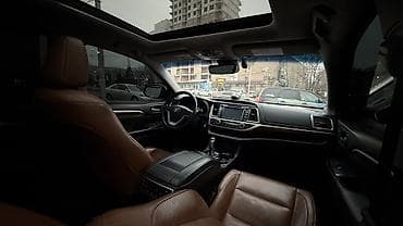 машина патсат: Toyota Highlander: 2018 г., 3.5 л, Автомат, Бензин — 5