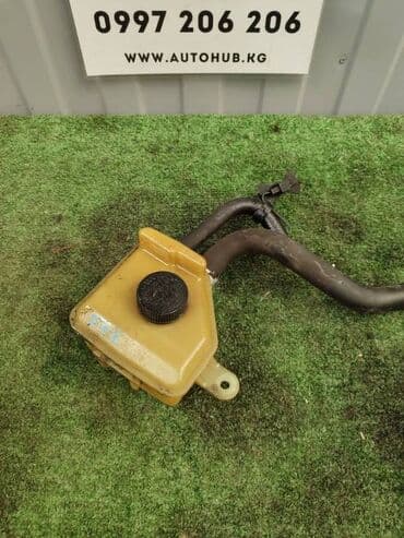 mazda: Бачок Mazda — 1