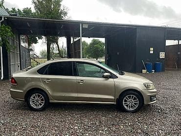 Volkswagen: Volkswagen Polo: 2015 г., 1.6 л, Механика, Бензин, Седан — 5
