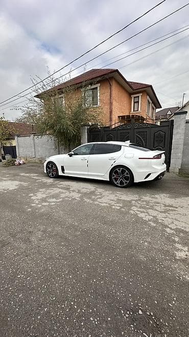 kia c5: Kia Stinger: 2018 г., Бензин — 4