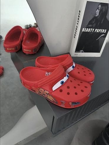 Детские сабо Crocs x Disney Cars «Молния Маккуин» - Ярко‑красные
