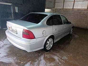 lexus ls400: Opel Vectra: 1999 г., 1.8 л, Автомат, Бензин, Лифтбек — 4
