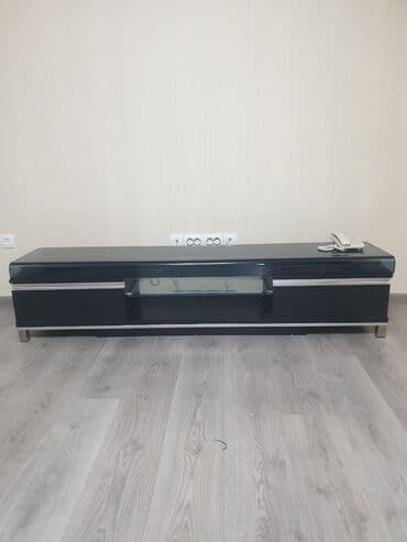 тумбочки прикроватные италия: Продам полку под телевизор в хорошем состоянии. Верхняя часть стекло — 1