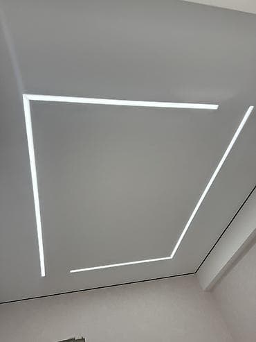 led панели: Натяжные потолки с интегрированной световой линией - Современное — 7