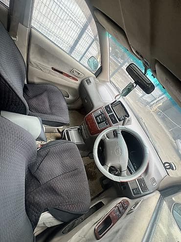 w220 3 2: Toyota Gaia: 2003 г., 2 л, Автомат, Бензин, Минивэн — 3