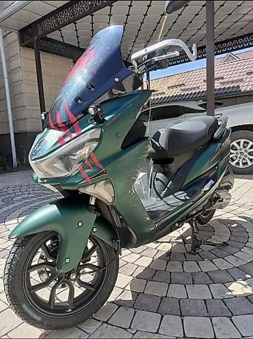 sp 4: Макси-скутер 150 куб. см, Бензин, Б/у — 1