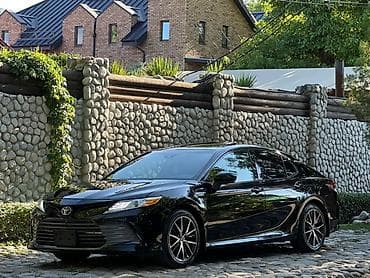 Toyota Camry: 2019 г., 2.5 л, Автомат, Бензин, Седан