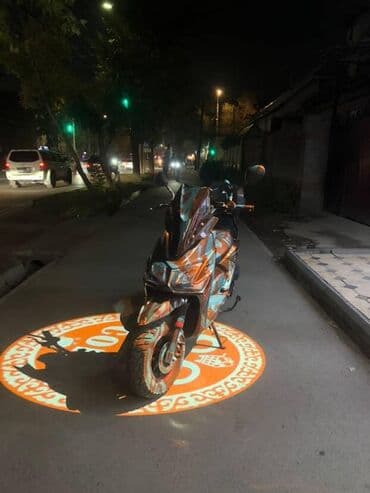 Макси-скутер 150 куб. см, Бензин, Новый