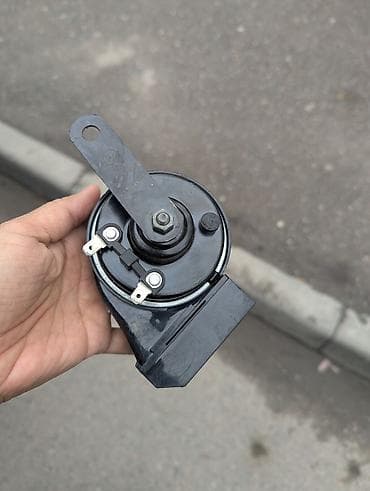 рога на авто: Автомобильные звуковые сигналы (клаксоны) комплект 12 В шаровые — 2