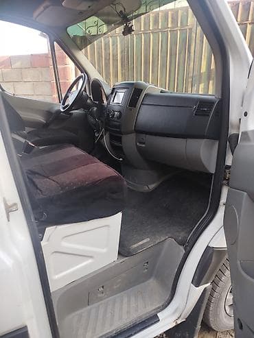 х5 2017: Mercedes-Benz Спринтер: 2010 г., 2.2 л, Механика, Дизель, Фургон — 4