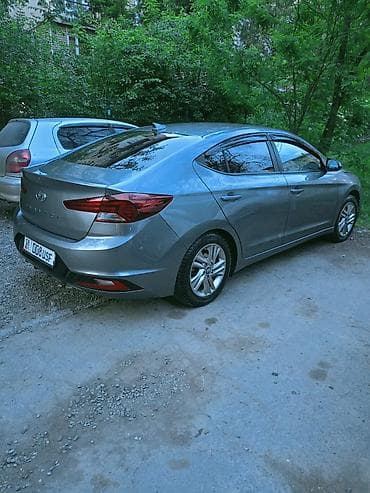 нюрайс машина: Hyundai Elantra: 2019 г., 1.6 л, Бензин — 5