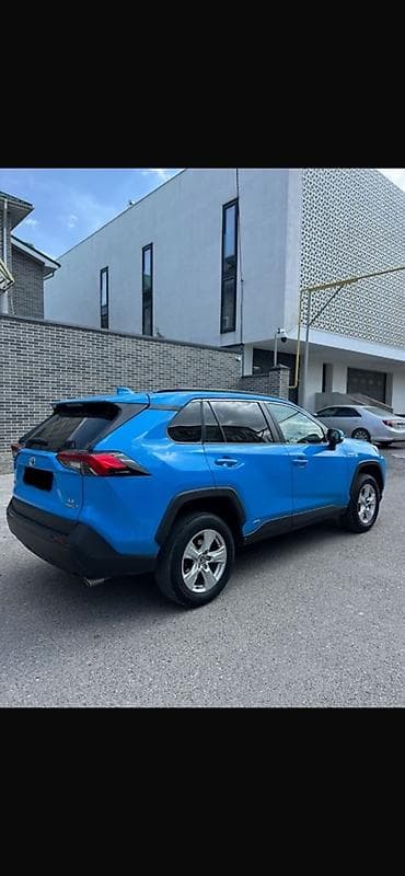 haval h9: Toyota RAV4: 2019 г., 2.5 л, Автомат, Гибрид, Кроссовер — 3