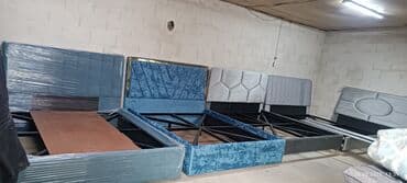 Кровать Двуспальная металлическая каркас полностью обшитый разные