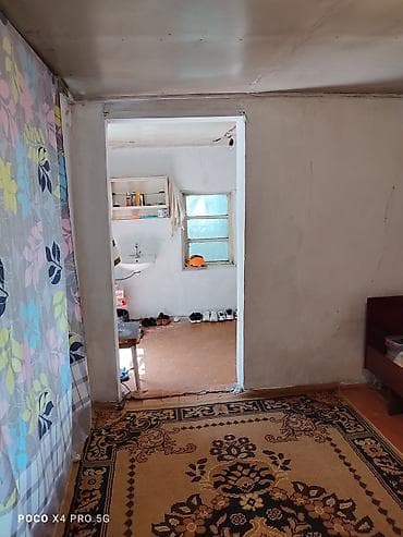 nomad hostel: Комната в частном доме Описание: - Отдельная изолированная комната — 1