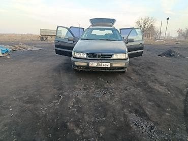 range tover: Volkswagen Passat: 1994 г., 1.8 л, Механика, Бензин, Универсал — 7