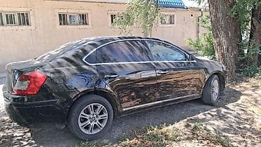 byd e2 2019: Brilliance : 2013 г., 0.2 л, Автомат, Бензин, Седан — 1