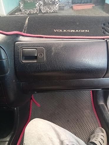 Транспорт: Volkswagen Golf: 1993 г., 1.8 л, Кол менен иштөөчү, Бензин, Седан — 7