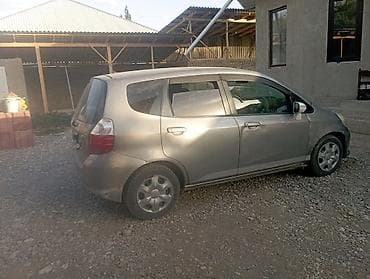 crv 2: Honda Fit: 2006 г., 1.5 л, Автомат, Бензин, Хэтчбэк — 10