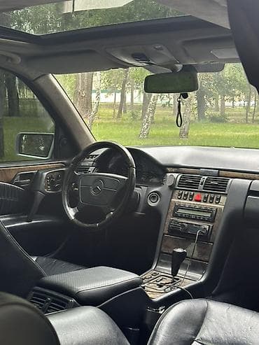 авто подборщик: Mercedes-Benz E-Class: 1998 г., 4.3 л, Автомат, Бензин, Седан — 7