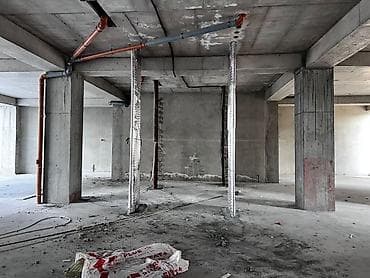 сдаю коммерческое помещение: Сдается в аренду коммерческое помещение на 2 ом этаже. Площадь — 4