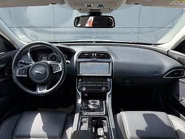 ягуар 2013: Jaguar XE: 2019 г., 2.5 л, Автомат, Бензин, Седан — 3
