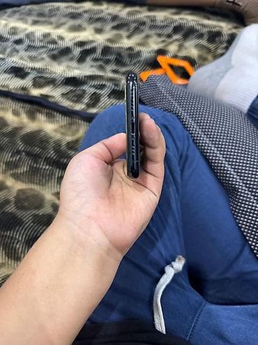 iphone xs рассрочка: IPhone 11 Pro, Черный — 4