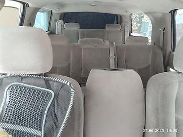 mini jack: Chevrolet Suburban: 2005 г., Автомат — 4