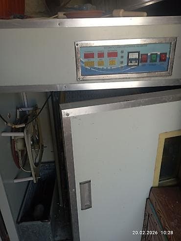 Оборудование для производства: Инкубатор автоматический с компьютерным управлением Описание: - — 3