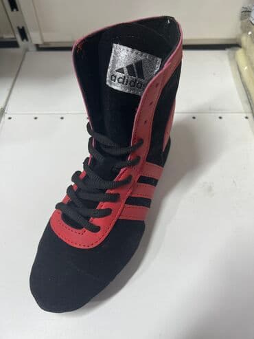 сараканошка бутсы: Самбовки обувь 
Материал замша
Размеры:35, 46 — 1