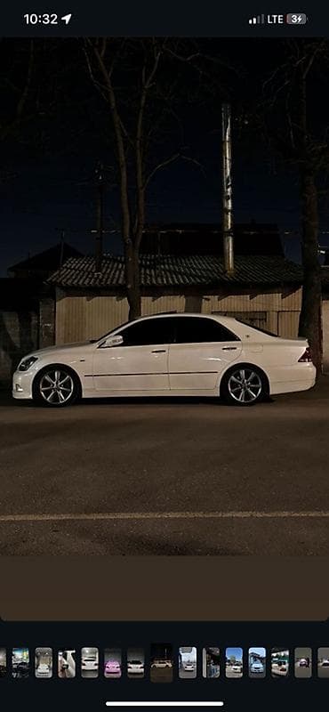 кроно: Toyota Crown: 2004 г., Автомат, Седан — 3