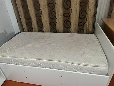 sofa bed: Односпальная кровать, Б/у, С матрасом, длина - 160170 см — 1