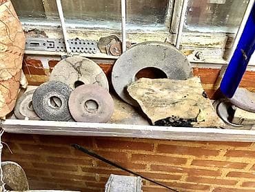 киос: Готовый бизнес! Продается киоск по ремонту обуви с полным — 8