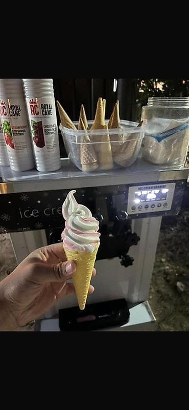 Аппарат для мягкого мороженого (soft ice cream) - Напольная машина с