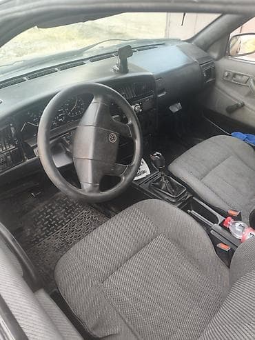 go park: Volkswagen Passat: 1989 г., 1.8 л, Механика, Бензин, Универсал — 5