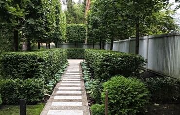 Садовник! Стрижка изгороди! Улуги садовника. Наши услуги: Обработка at lalafo.kg Садовник! Стрижка изгороди! Улуги садовника. Наши услуги: Обработка