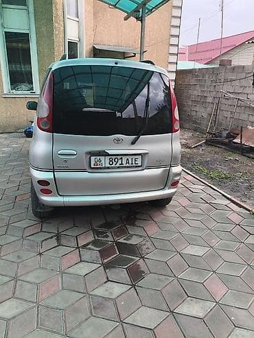 toyota sera: Toyota Yaris Verso: 2002 г., 1.5 л, Механика, Бензин, Хэтчбэк — 2