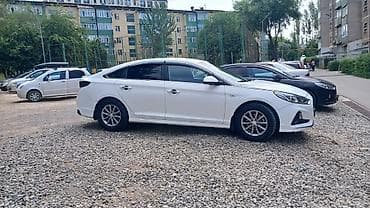 camry 2010: Hyundai Sonata: 2019 г., 2 л, Автомат, Газ, Седан — 4