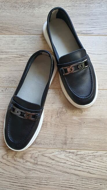 Туфли кожанные демисезонные (лоферы), размер 38 - 38,5. Состояние