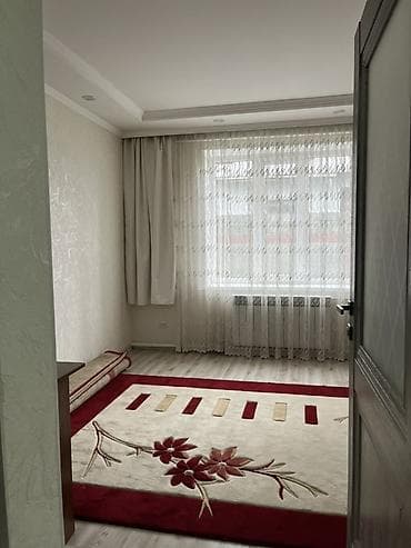 улуу тоо: Просторный одноэтажный дом с большими окнами и современным интерьером — 3