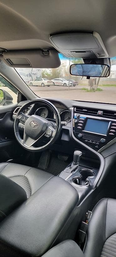 Toyota Camry: 2017 г. — 8