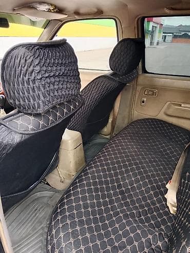 Nissan Pickup: 2015 г., 2.4 л, Механика, Бензин, Пикап — 4