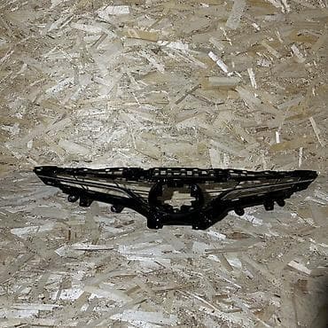 сиденья nexia: Решетка радиатора Toyota — 3