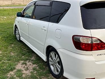 ом: Toyota Ipsum: 2004 г., 2.4 л, Автомат, Бензин, Минивэн — 5