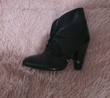 Продаю ботильоны кожаные