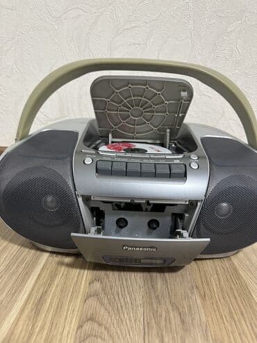 cd проигрыватель: Портативный CD-плеер Panasonic RX-DS29 с радиоприемником. Компактная — 4