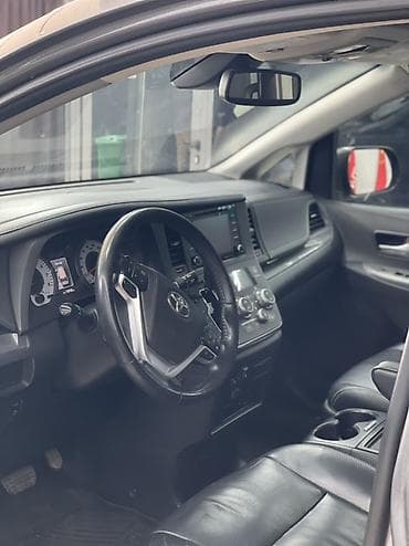 сиенна sienna: Toyota Sienna: 2019 г., Автомат, Бензин, Минивэн — 3